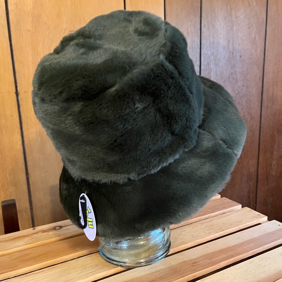 Olive Green Faux Fur Bucket Hat - Picture 7 of 16
